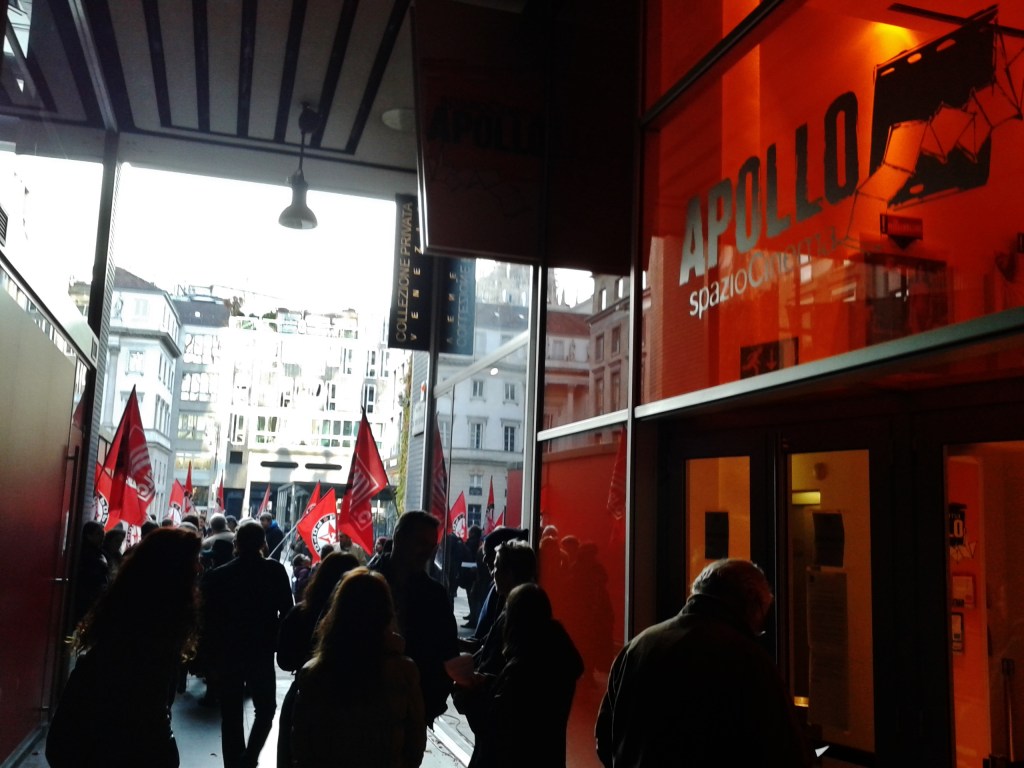 Milano: Fronte Popolare a difesa del Cinema Apollo, per la cultura e la socialità&nbsp;(Video)