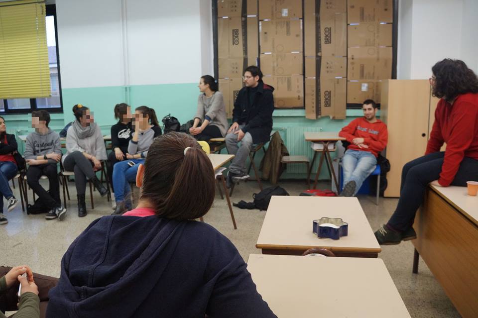 10565764_547351782110680_232489021_n