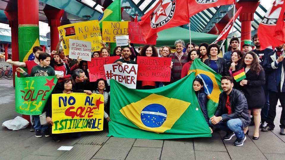 Milano, 29/05: FP in piazza con i brasiliani di Milano contro il golpe reazionario in Brasile (Video)
