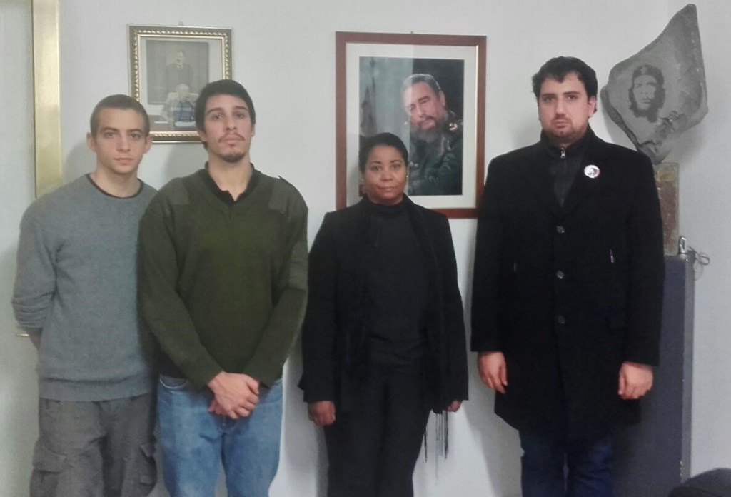 Una delegazione di FP ricevuta al Consolato Generale di Cuba a Milano, ha reso omaggio alla memoria del Comandante Fidel&nbsp;Castro