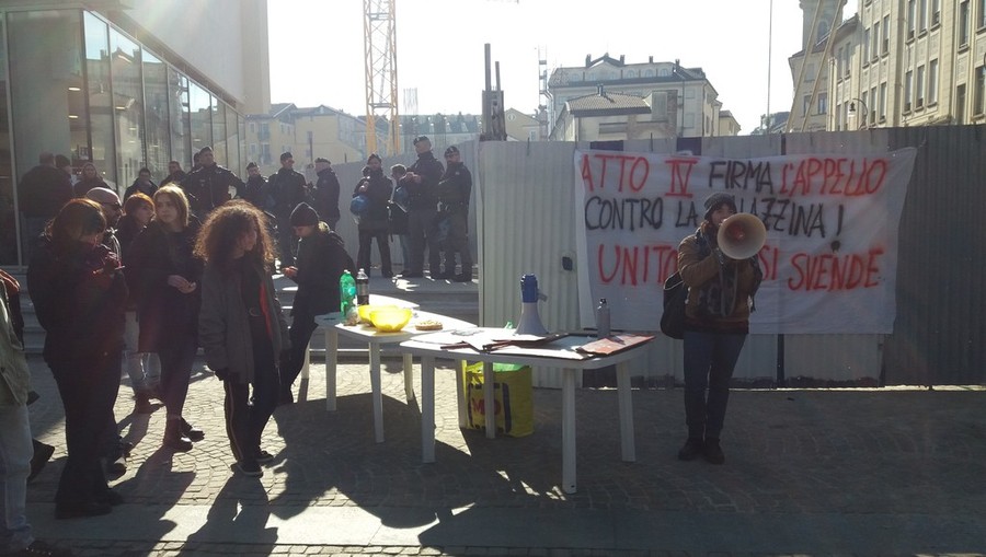 Torino- La lotta contro la svendita di UniTo continua in una città militarizzata