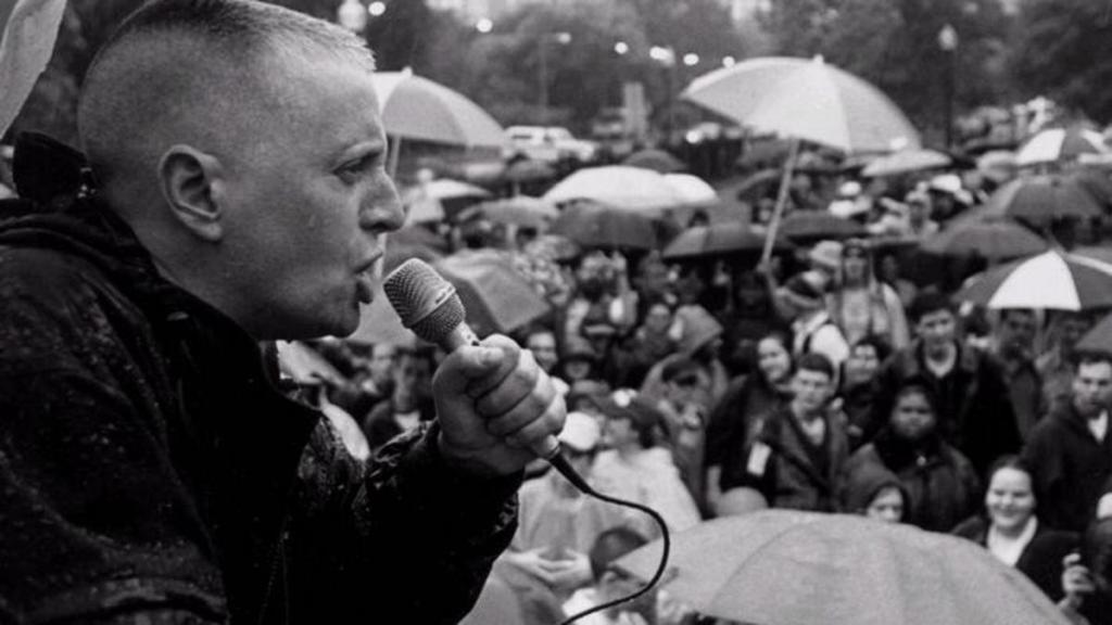 In memoria di Leslie Feinberg, combattente transgender della liberazione&nbsp;comunista